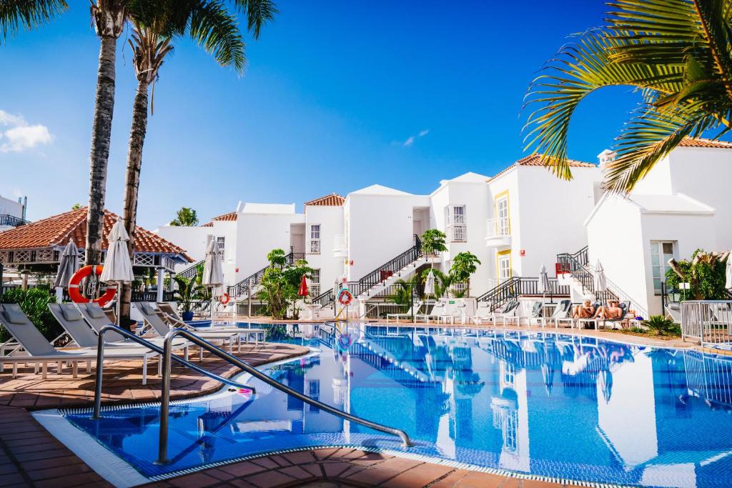 Apartamentos con piscina Parque del Sol en Costa Adeje Tenerife