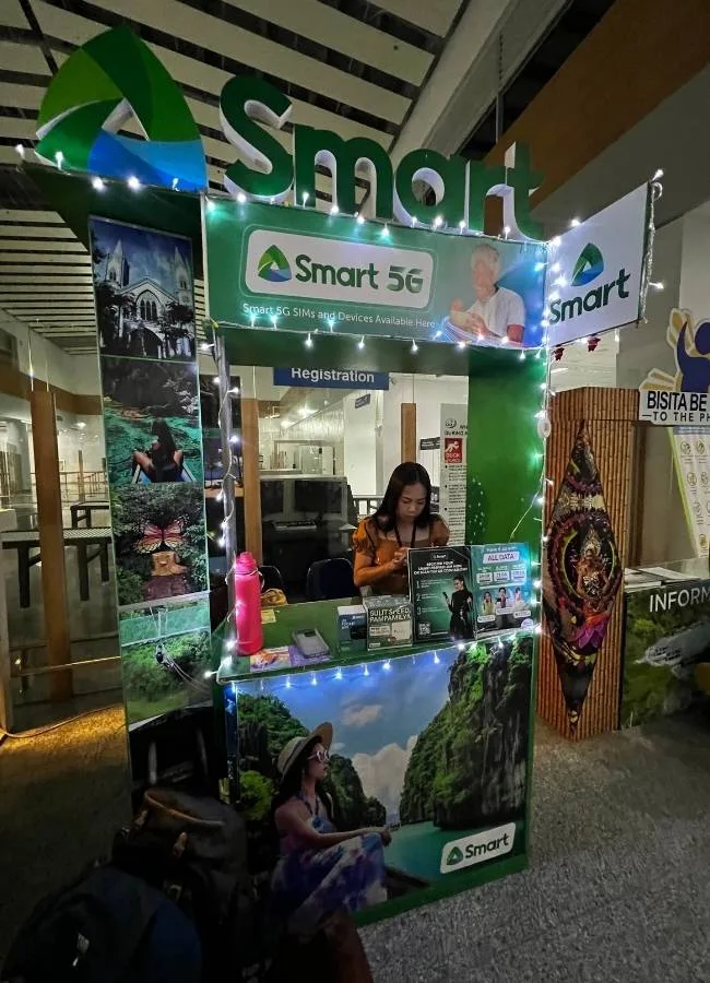 Stand oficial de Smart para comprar una tarjeta SIM en Filipinas.