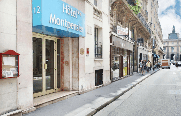 Entrada hotel Montpensier