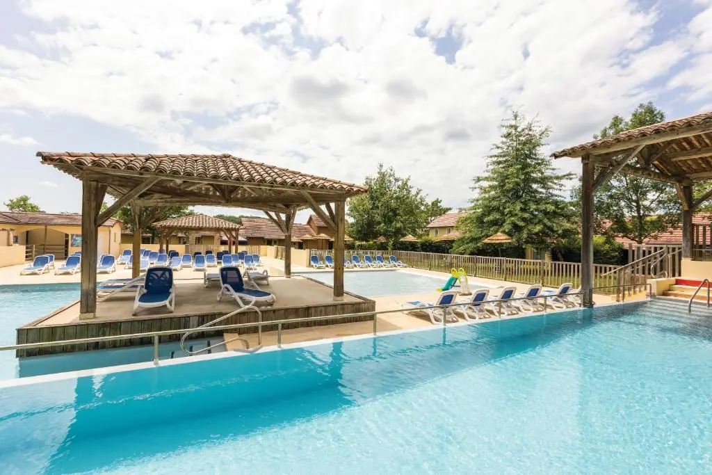 Belambra Clubs Les Portes de Dordogne, villas de vacaciones con piscina