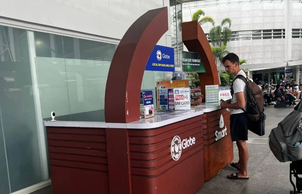 Mostrador de información turística en un aeropuerto de Filipinas.