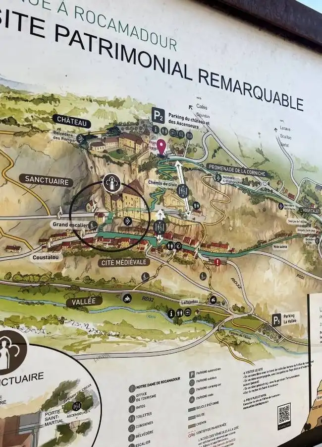 Mapa turístico de Rocamadour, sitio patrimonial excepcional de Francia.