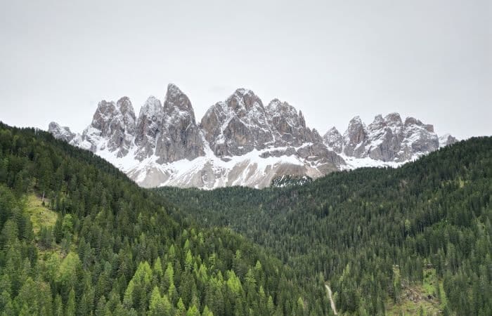 conjunto montañoso de oddle en dolomitas
