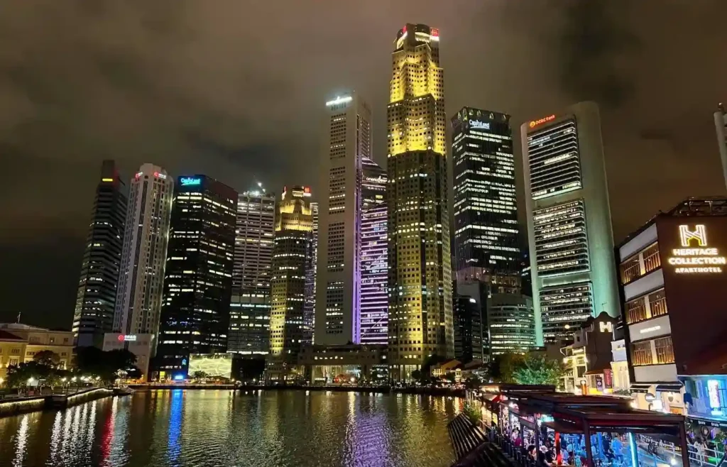 puerto clarke quay noche