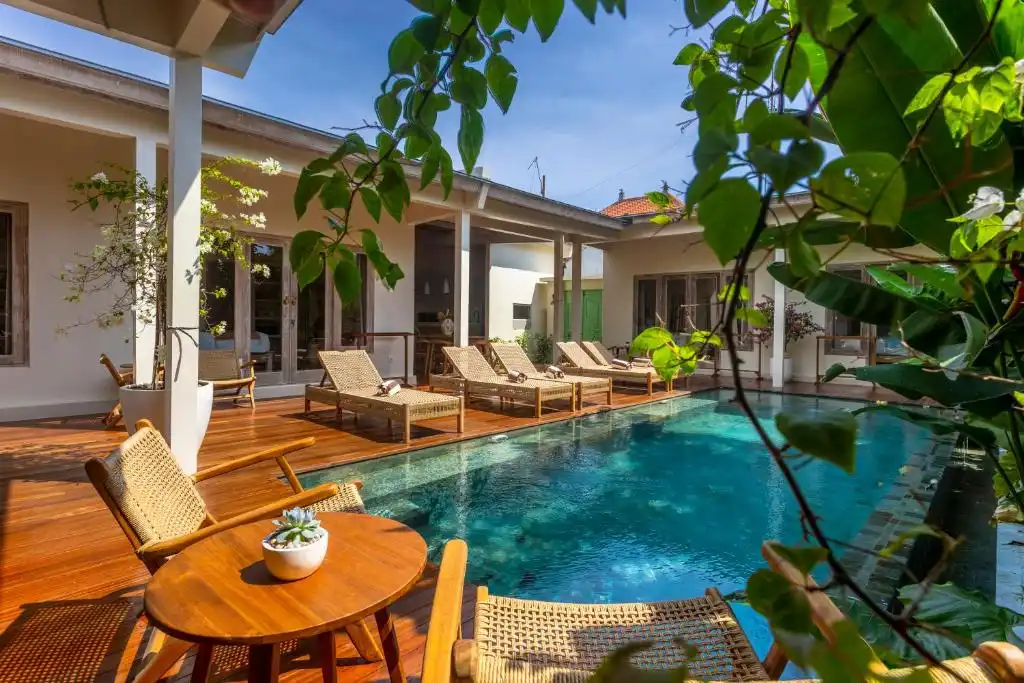 Riyuri Guesthouse Canggu